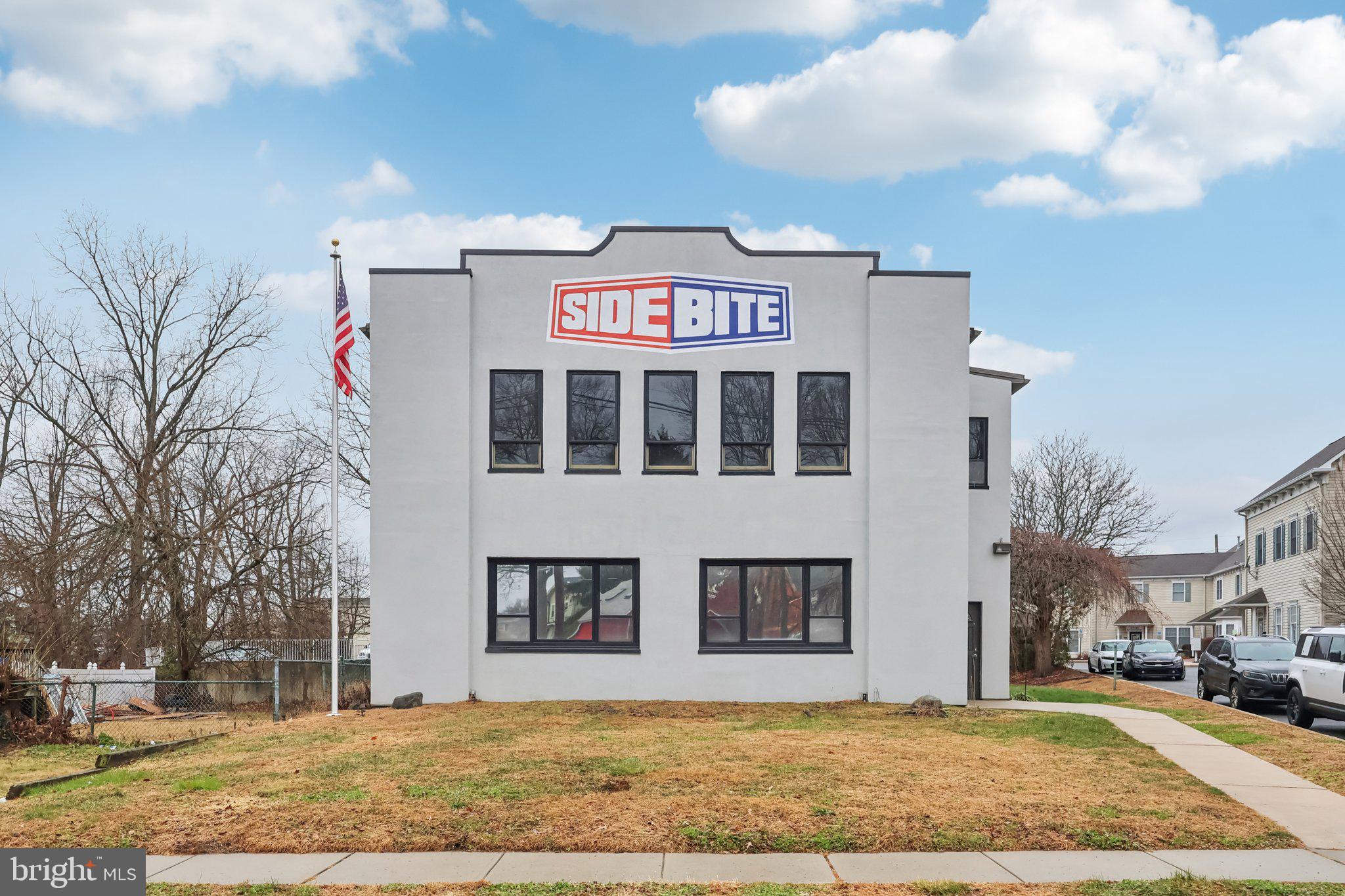 2595 YARDVILLE HAMILTON SQUARE ROAD