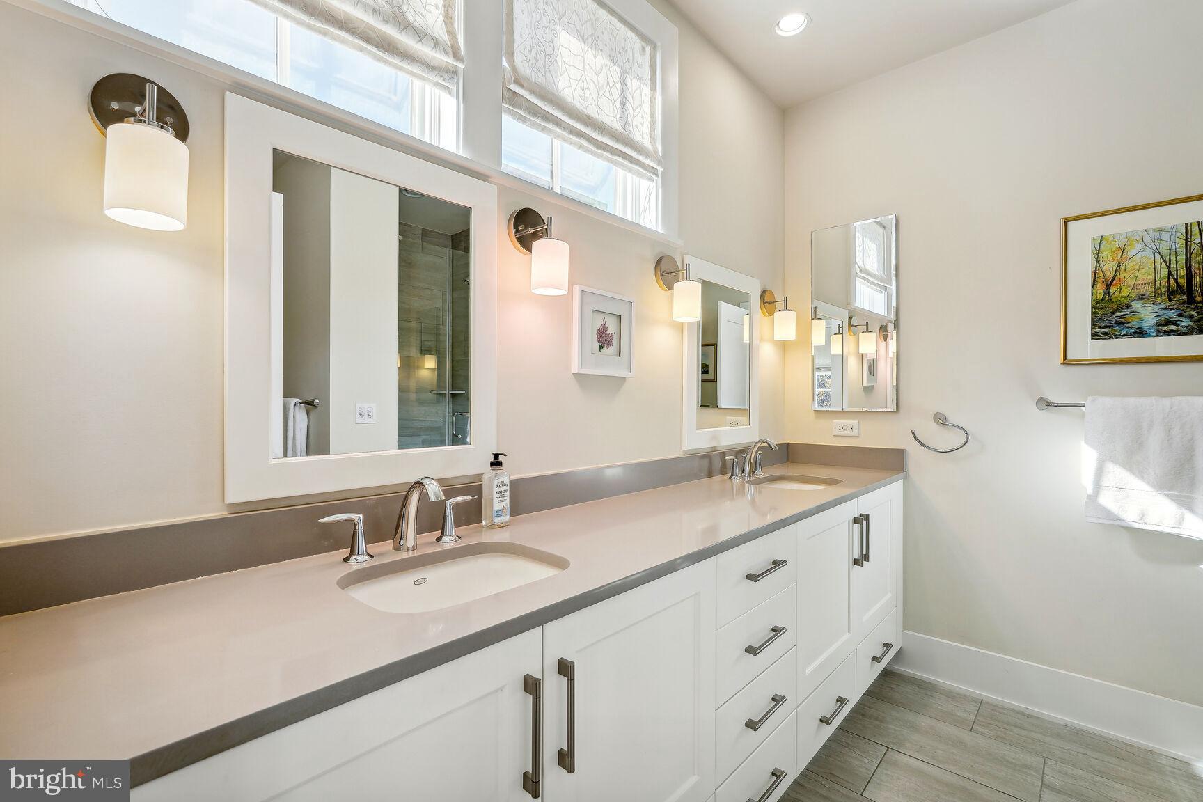 THE BROWNSTONES AT CHEVY CHASE LAKE - Residential