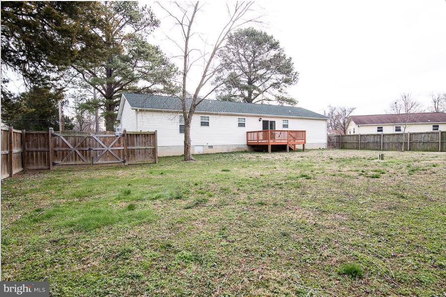 GOLDEN BEACH - Residential