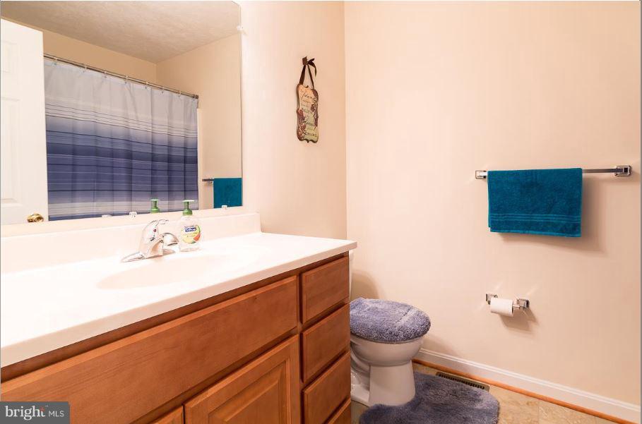 GOLDEN BEACH - Residential