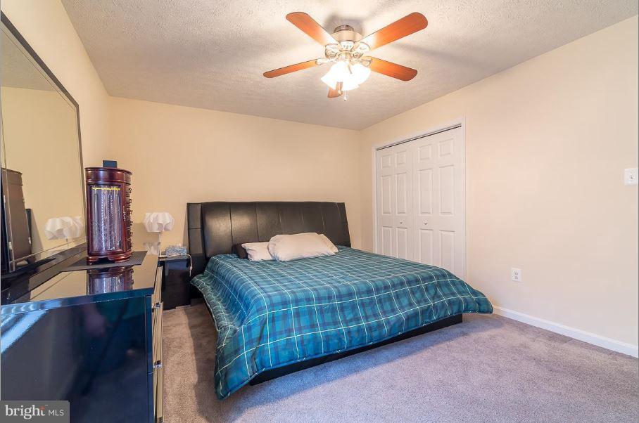 GOLDEN BEACH - Residential