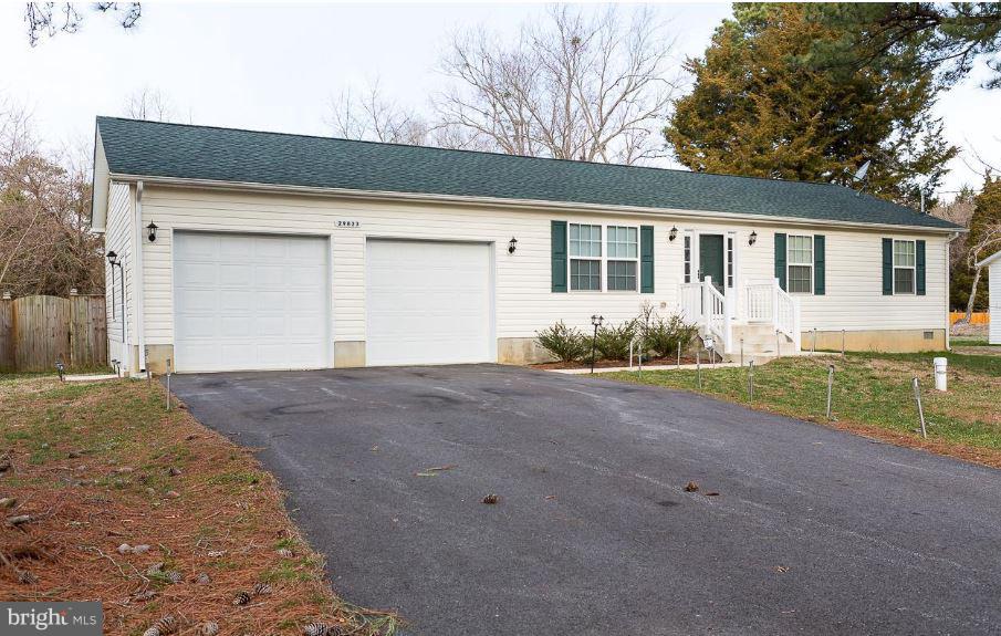 GOLDEN BEACH - Residential