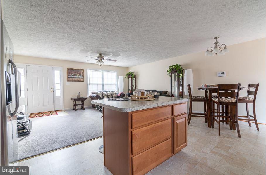 GOLDEN BEACH - Residential