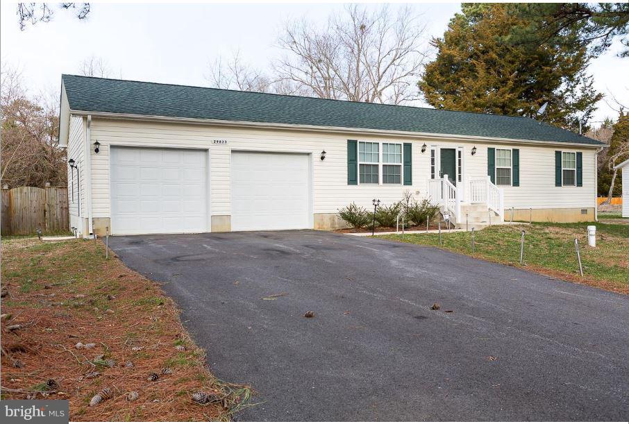 GOLDEN BEACH - Residential