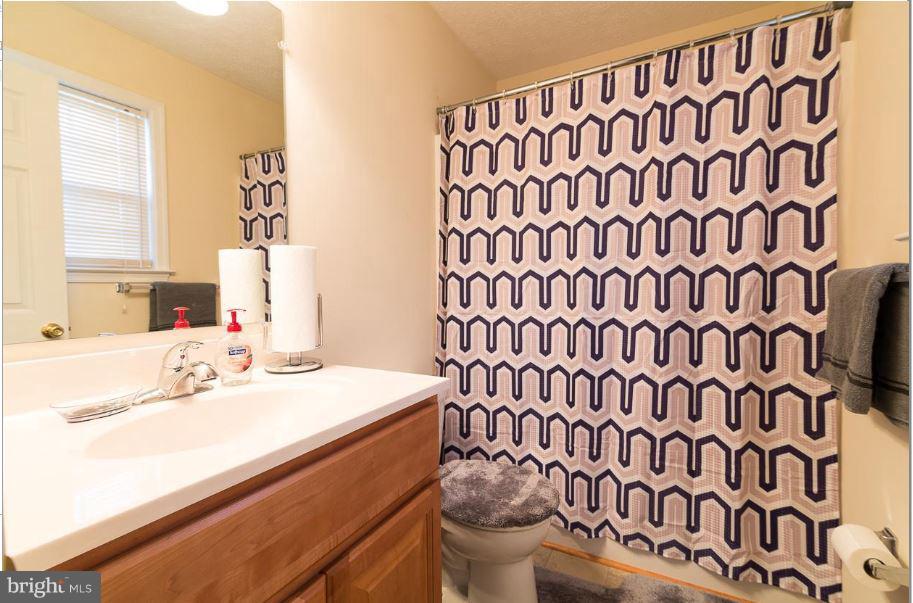 GOLDEN BEACH - Residential