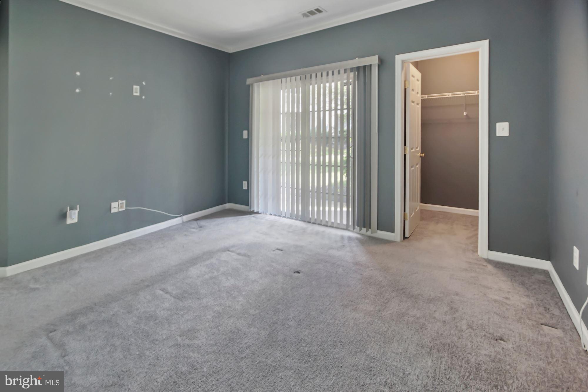 HAMPSHIRE HALL CONDO - Residential