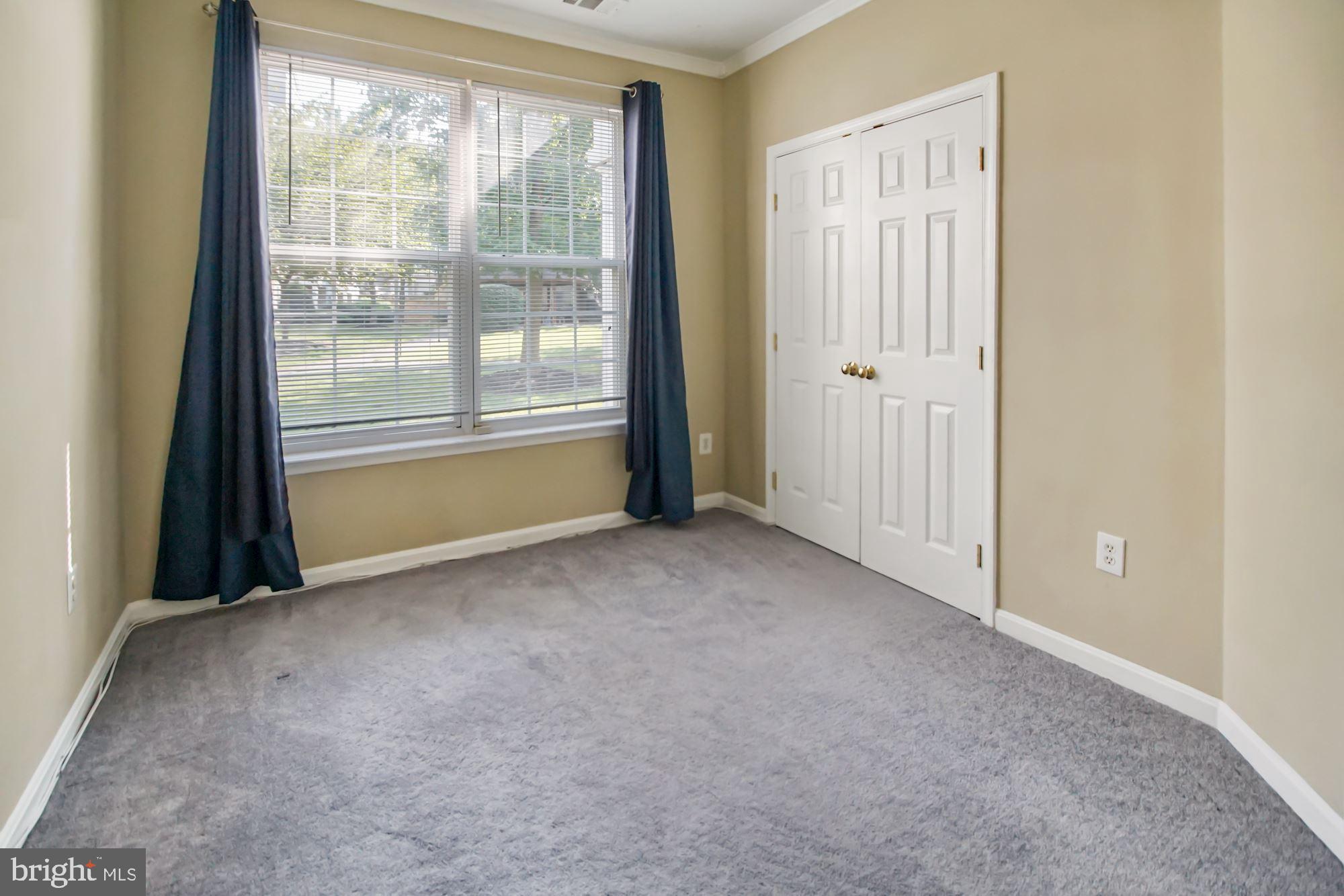 HAMPSHIRE HALL CONDO - Residential