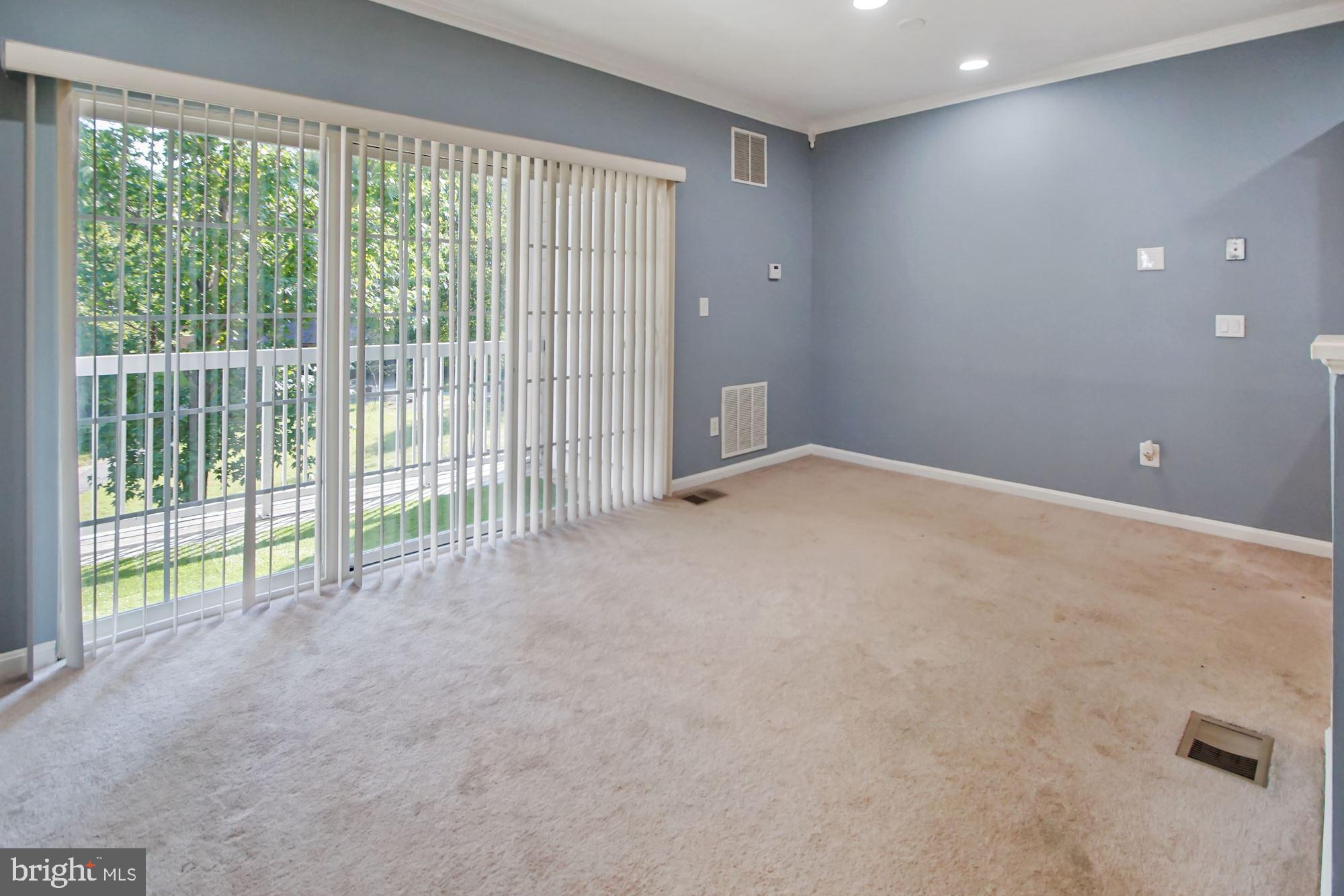 HAMPSHIRE HALL CONDO - Residential