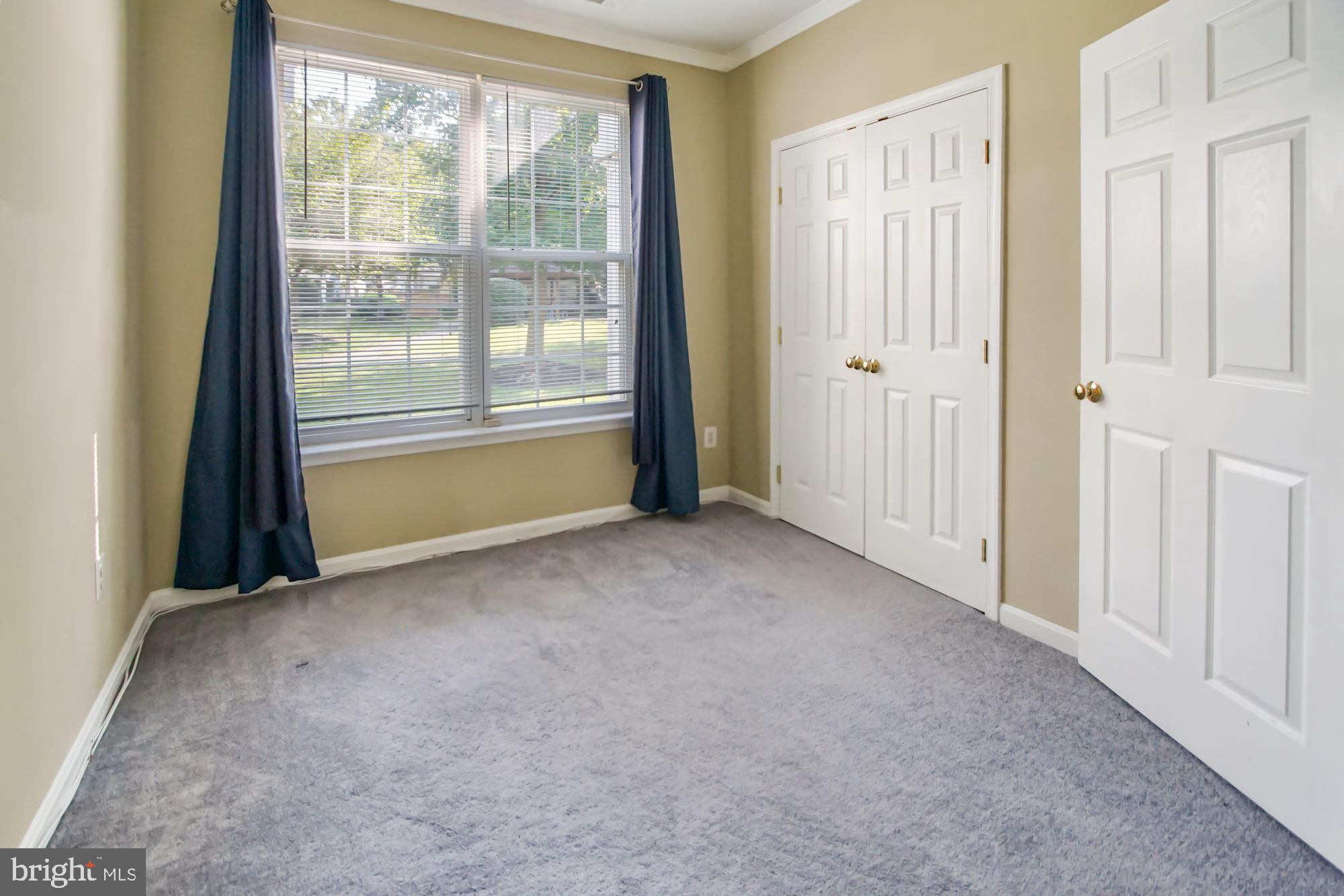 HAMPSHIRE HALL CONDO - Residential