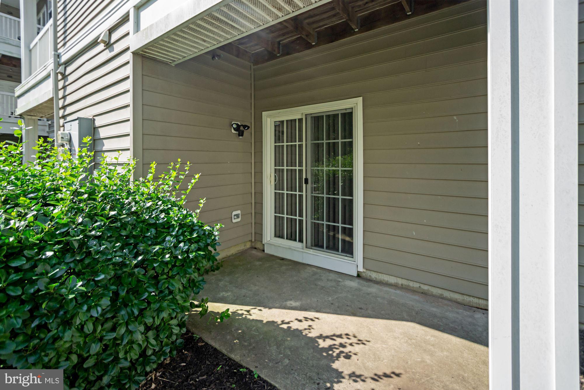HAMPSHIRE HALL CONDO - Residential