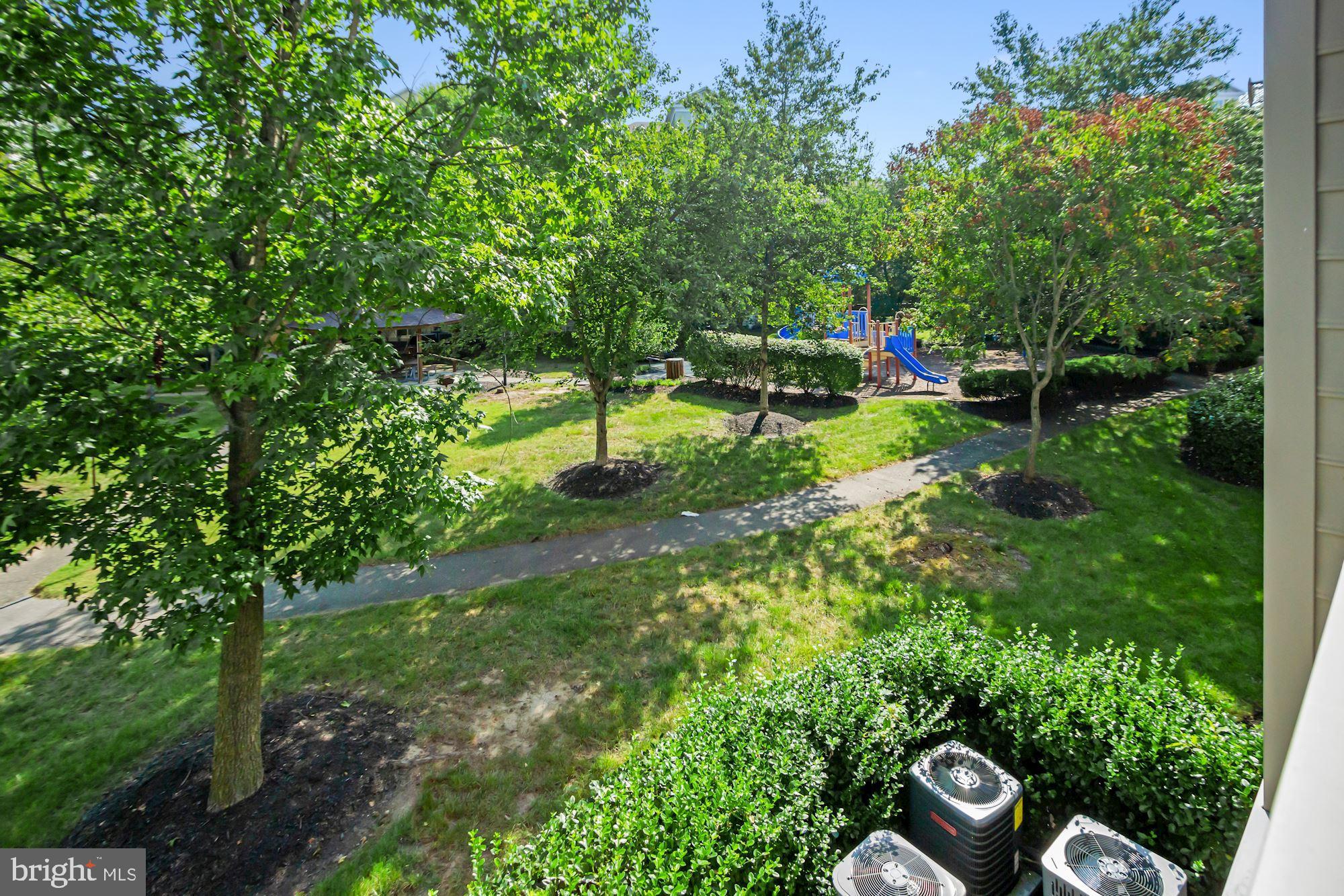 HAMPSHIRE HALL CONDO - Residential