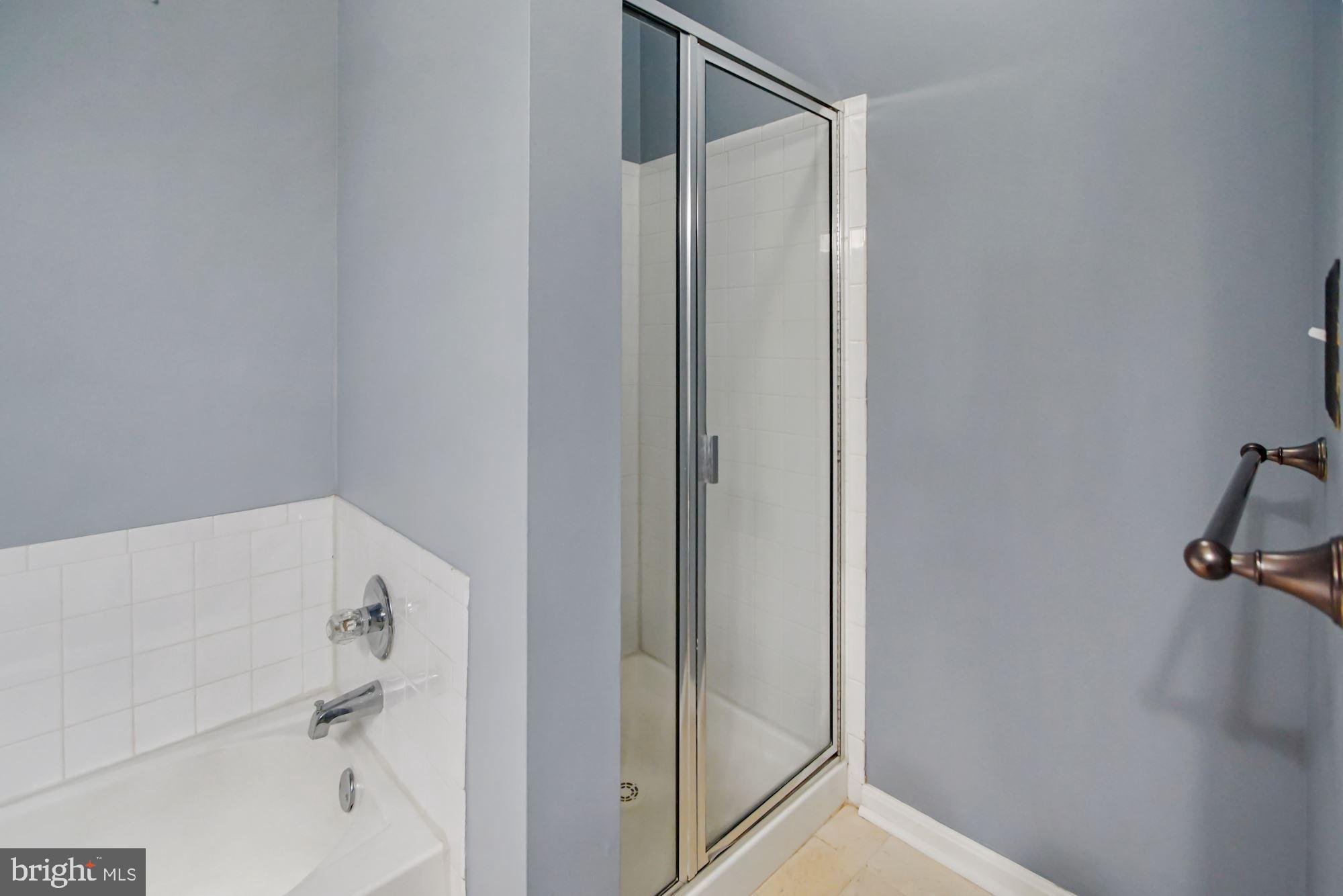 HAMPSHIRE HALL CONDO - Residential