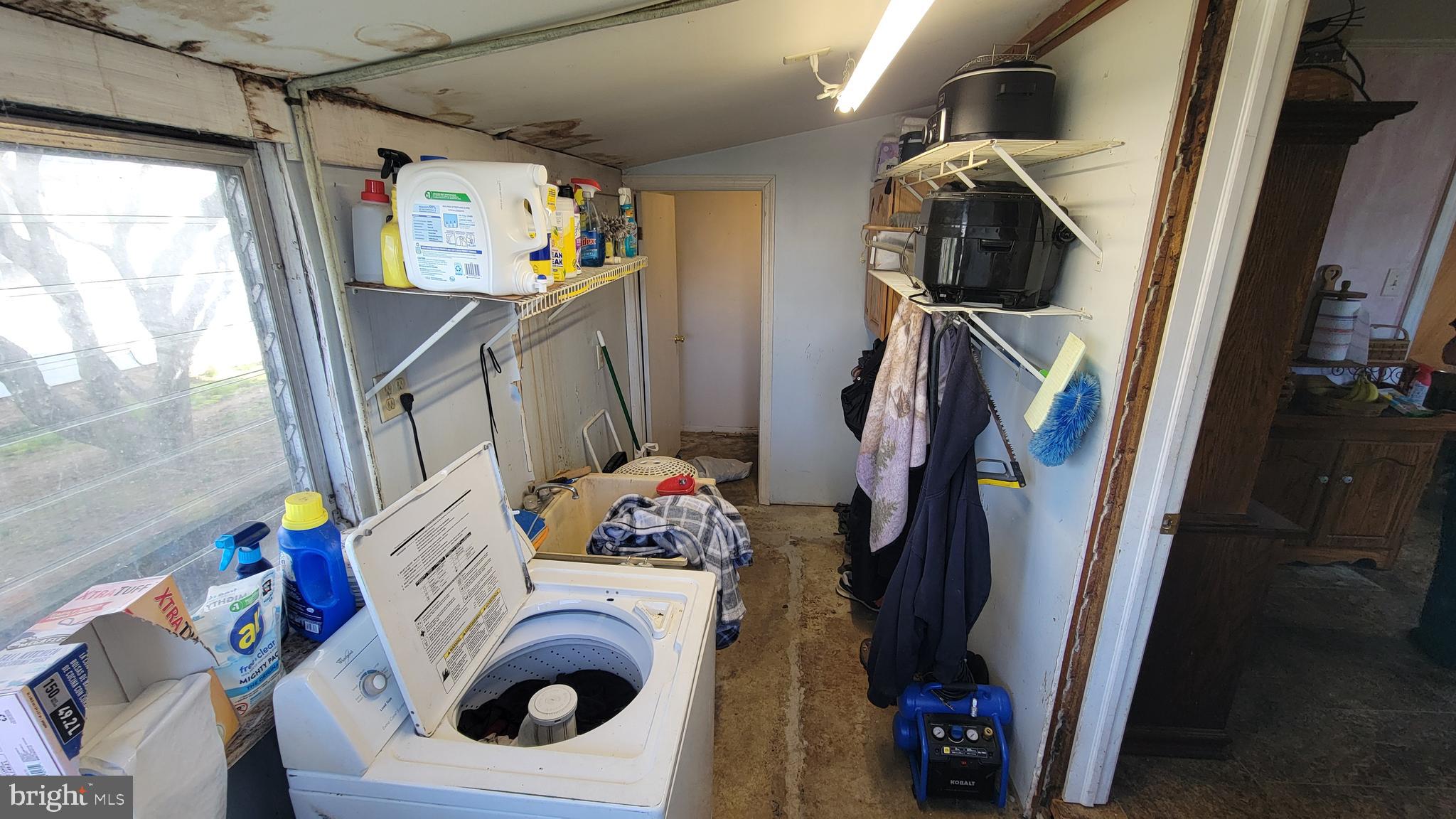 COLUMBIA AVENUE - Residential