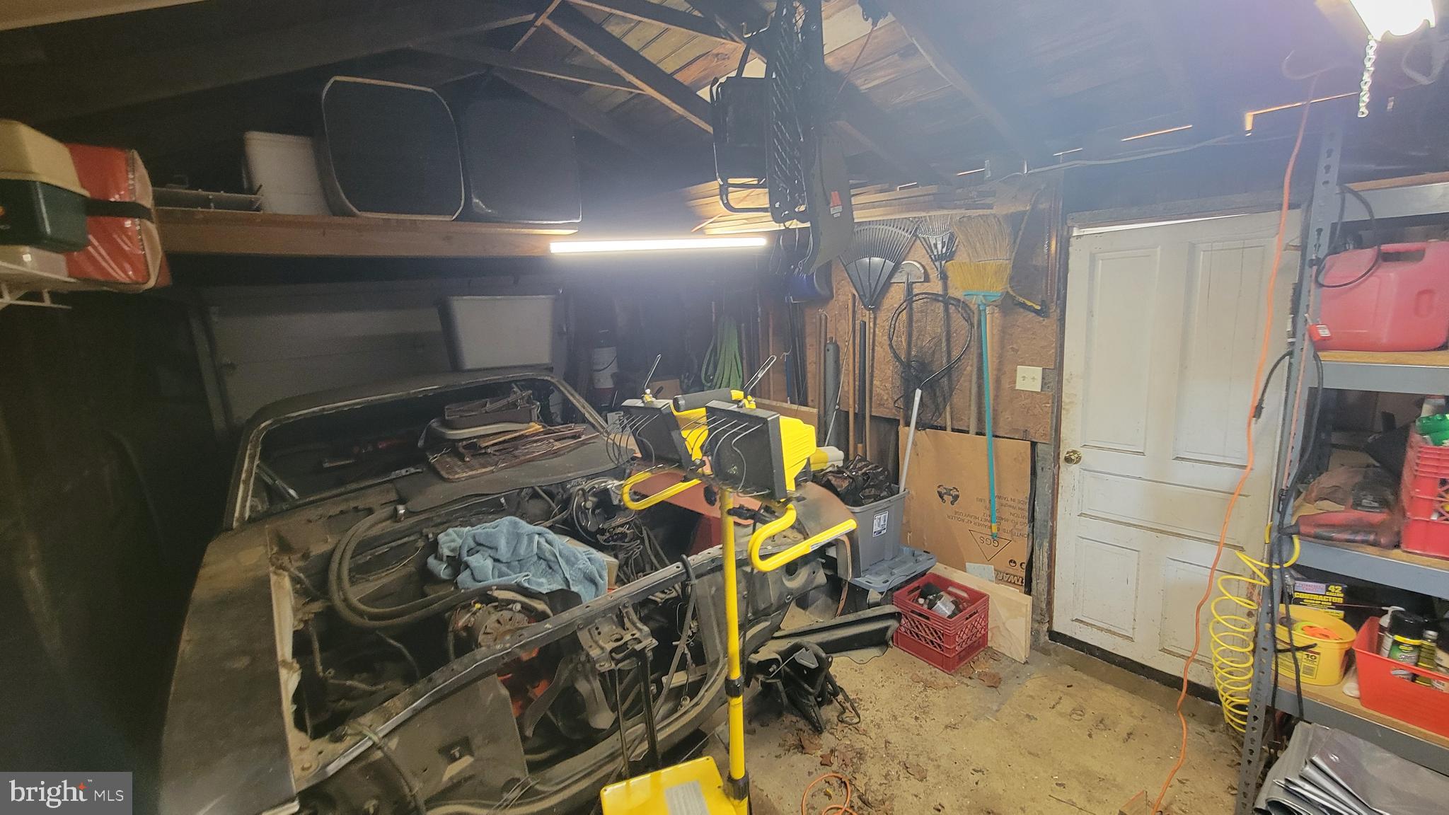 COLUMBIA AVENUE - Residential