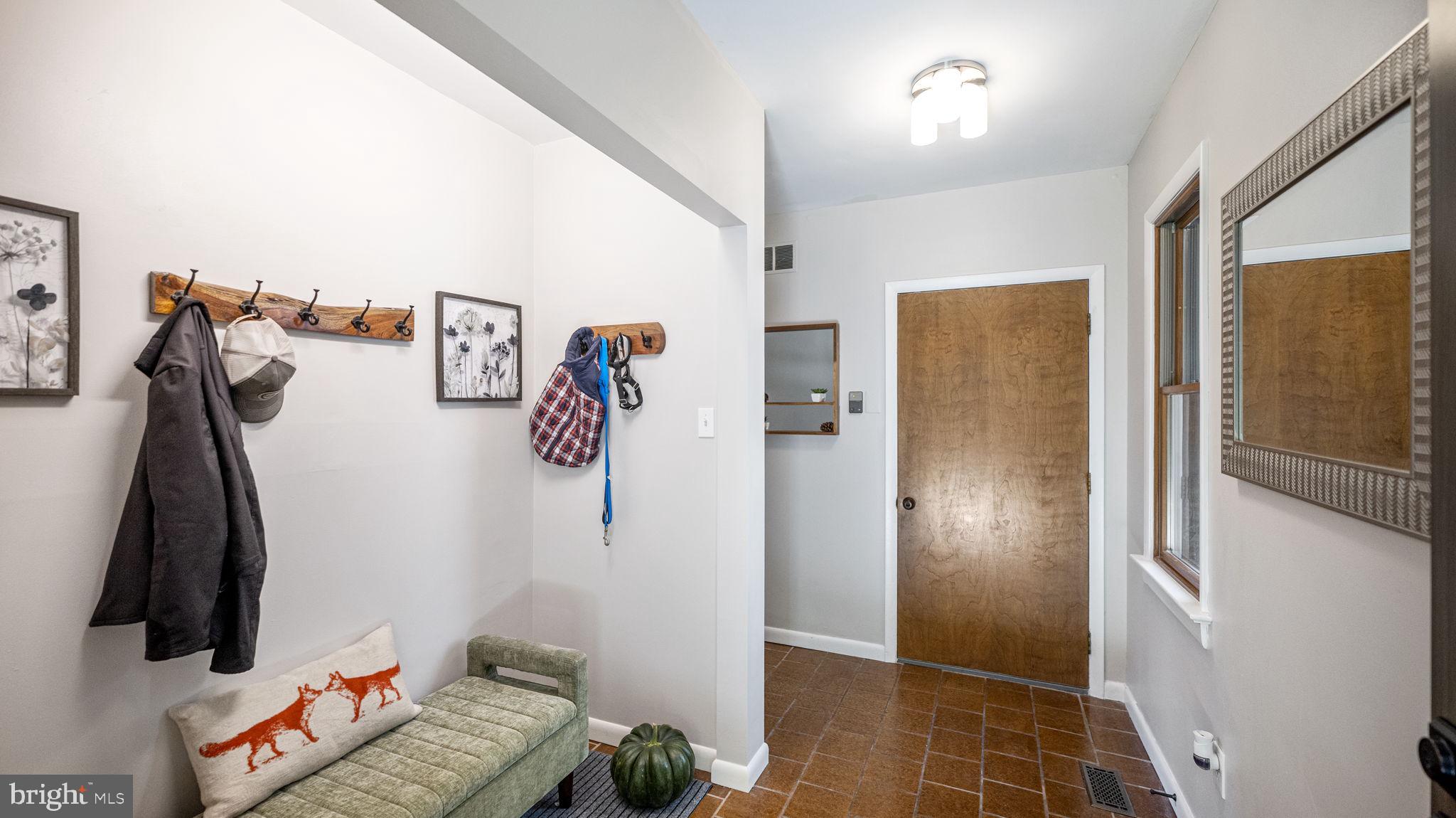 MUNCASTER MANOR - Residential