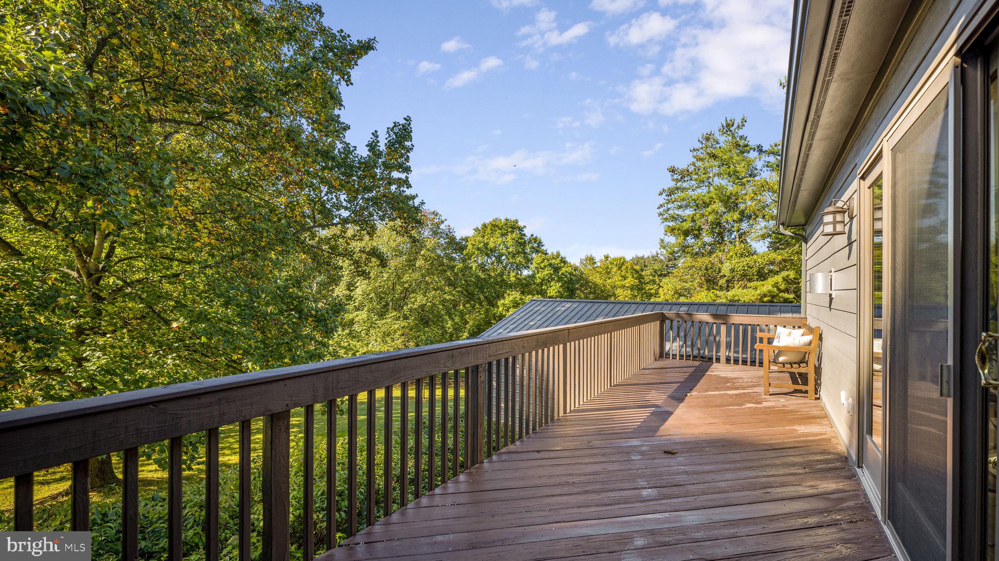 MUNCASTER MANOR - Residential