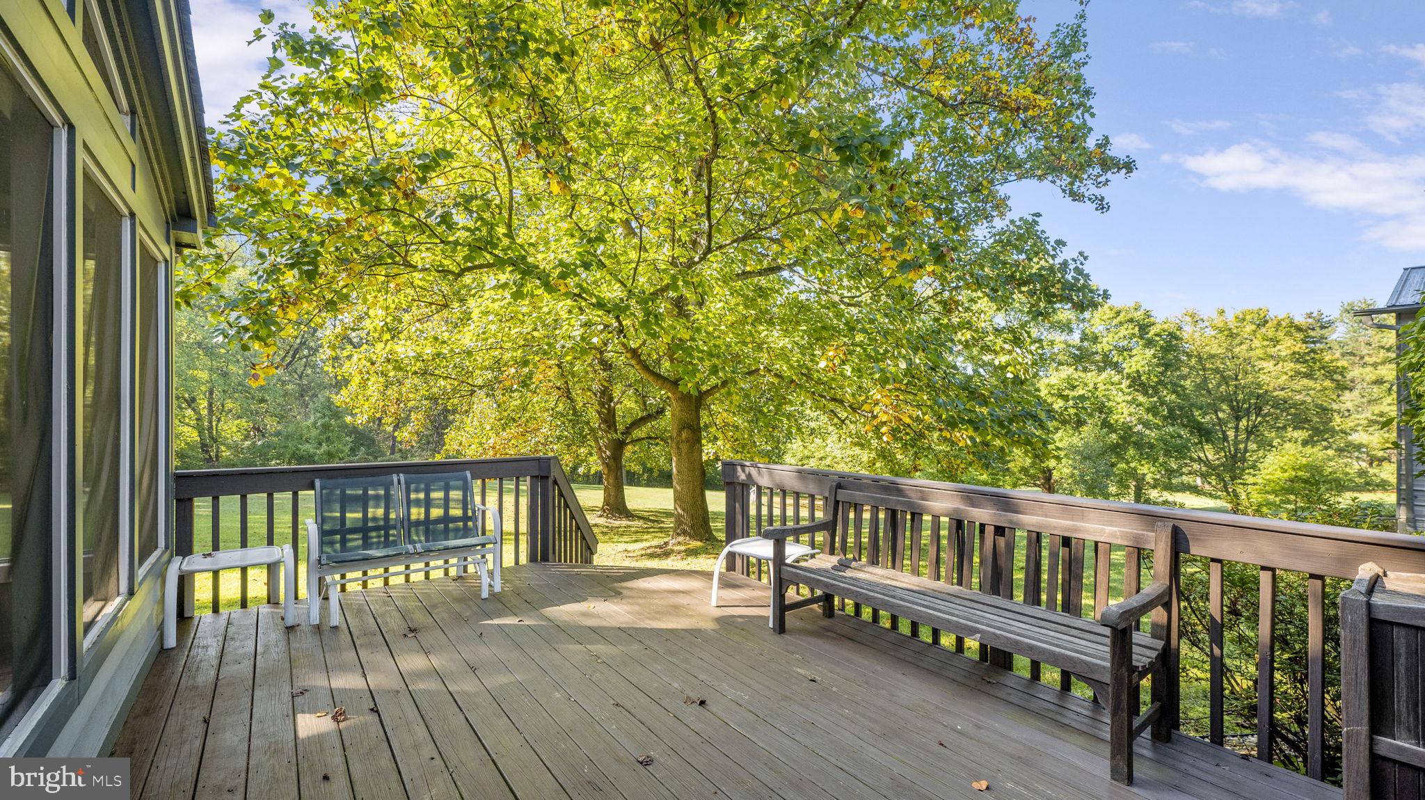 MUNCASTER MANOR - Residential