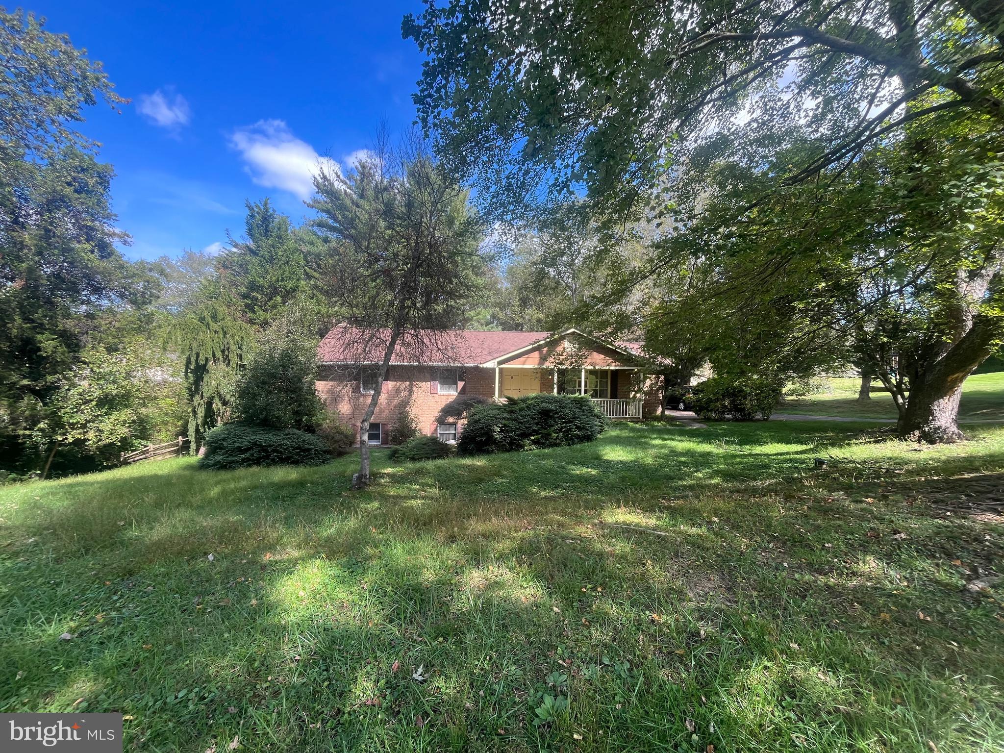 603 BISHOP LANE