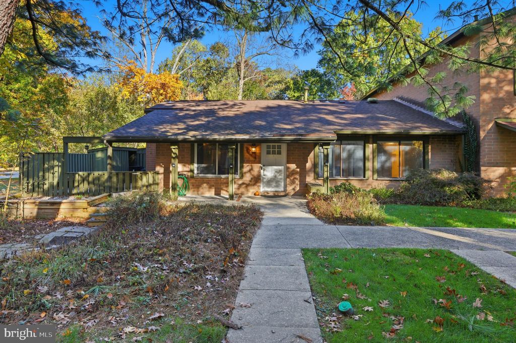 Photo of 9583 Standon Place, COLUMBIA, MD 21045 (MLS # MDHW2060970)