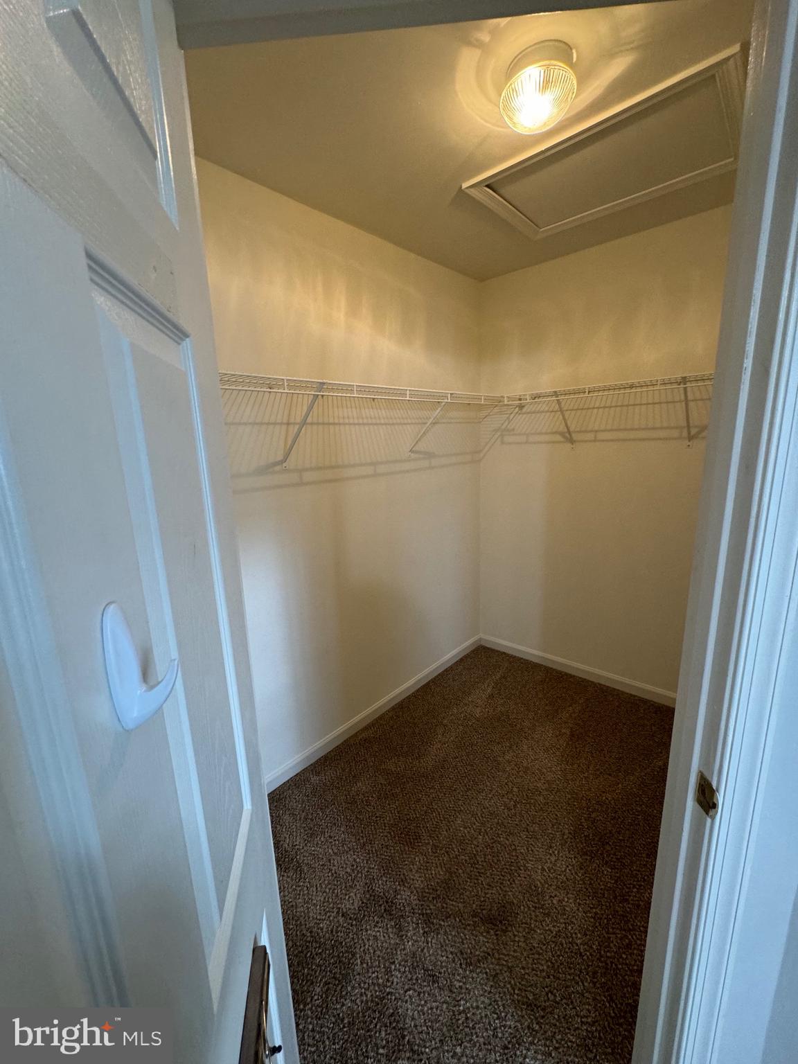 LAUREL RIDGE - Residential