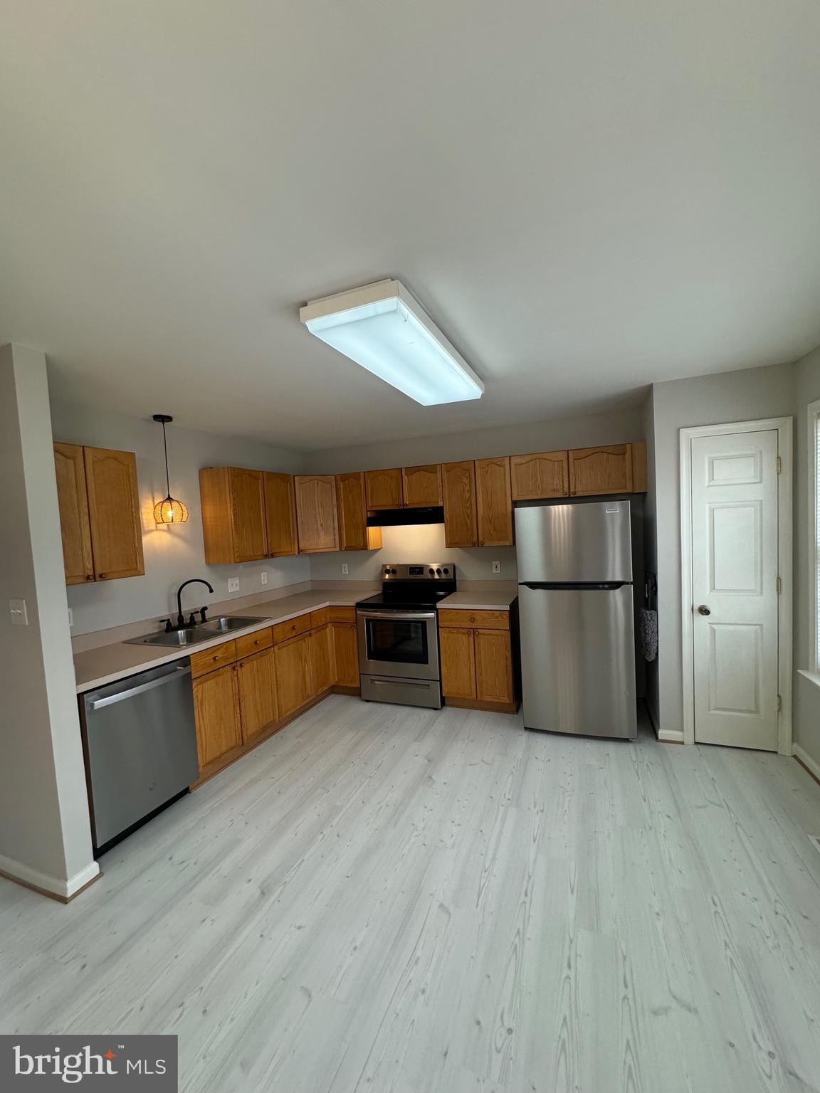 LAUREL RIDGE - Residential