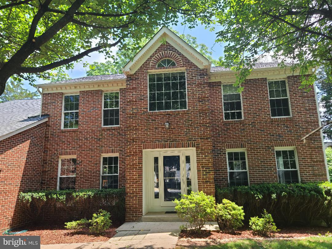 303 SAYBROOKE VIEW DRIVE