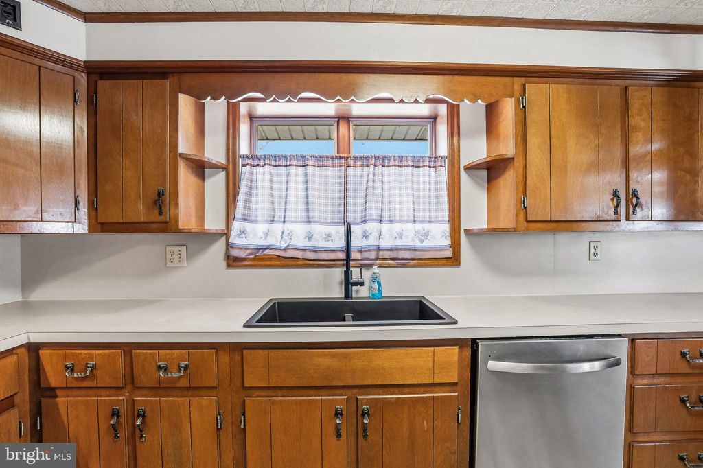 Photo of 610 E Market Street, BEAVERTOWN, PA 17813 (MLS # PASY2002634)