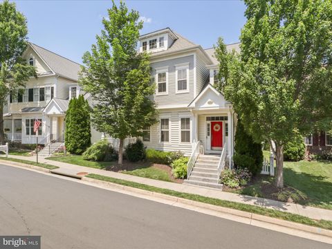 17494 LETHRIDGE CIRCLE ROUND HILL VA 20141