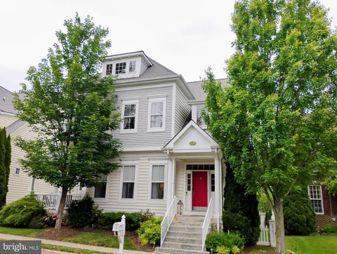17494 LETHRIDGE CIRCLE ROUND HILL VA 20141