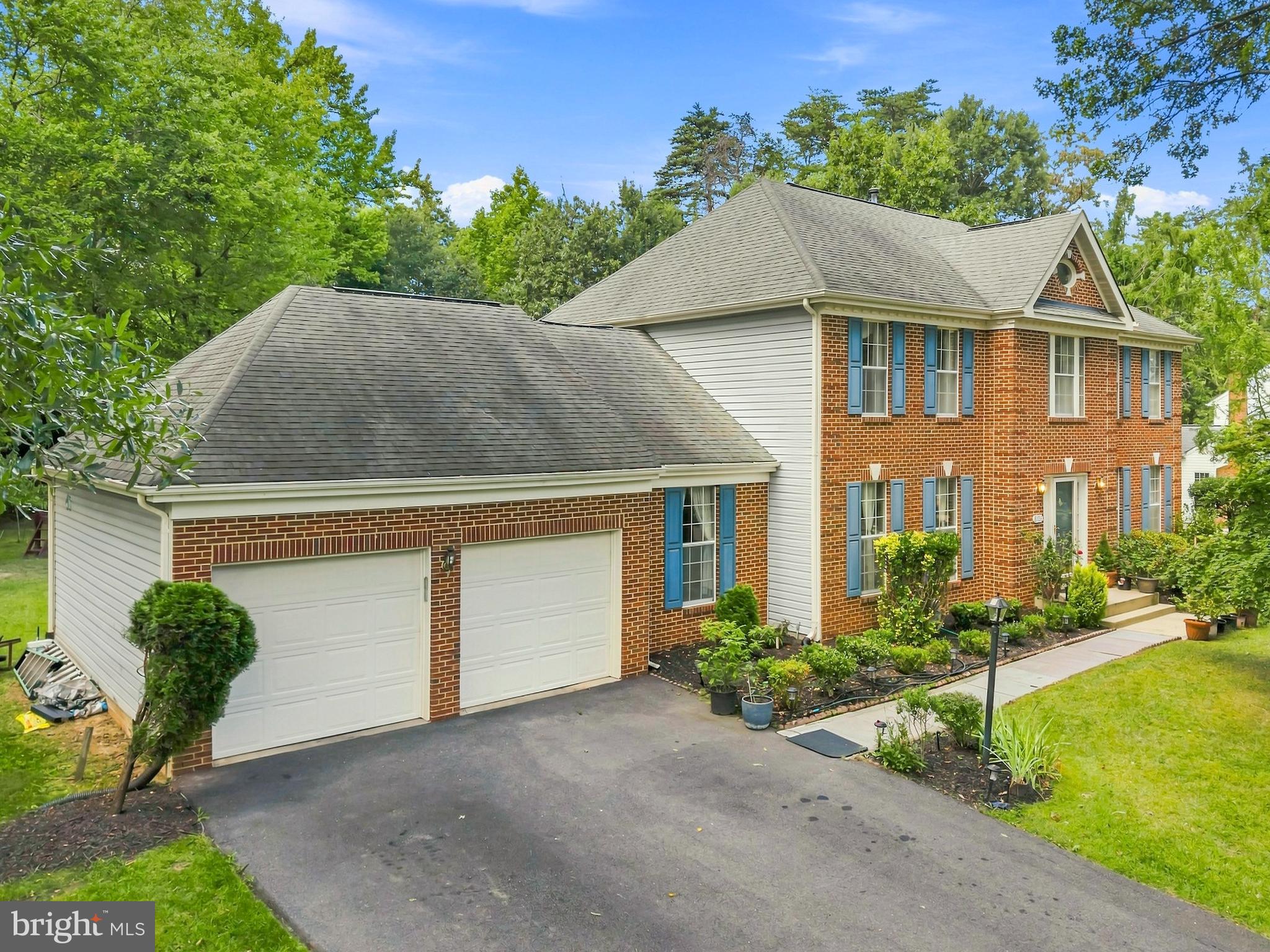 8106 CEDARGATE PLACE