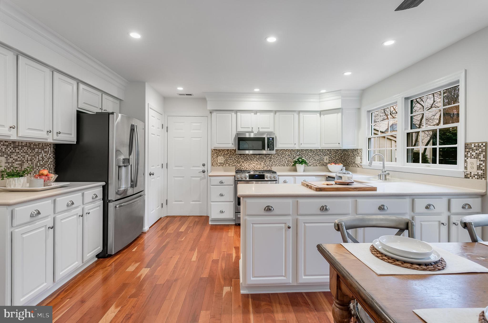 WOODLEA MANOR - Residential