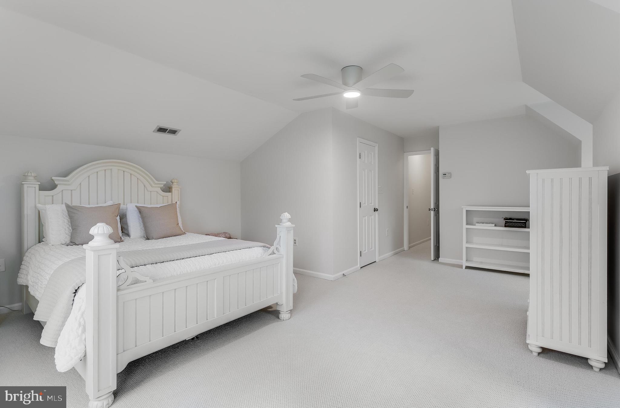 WOODLEA MANOR - Residential