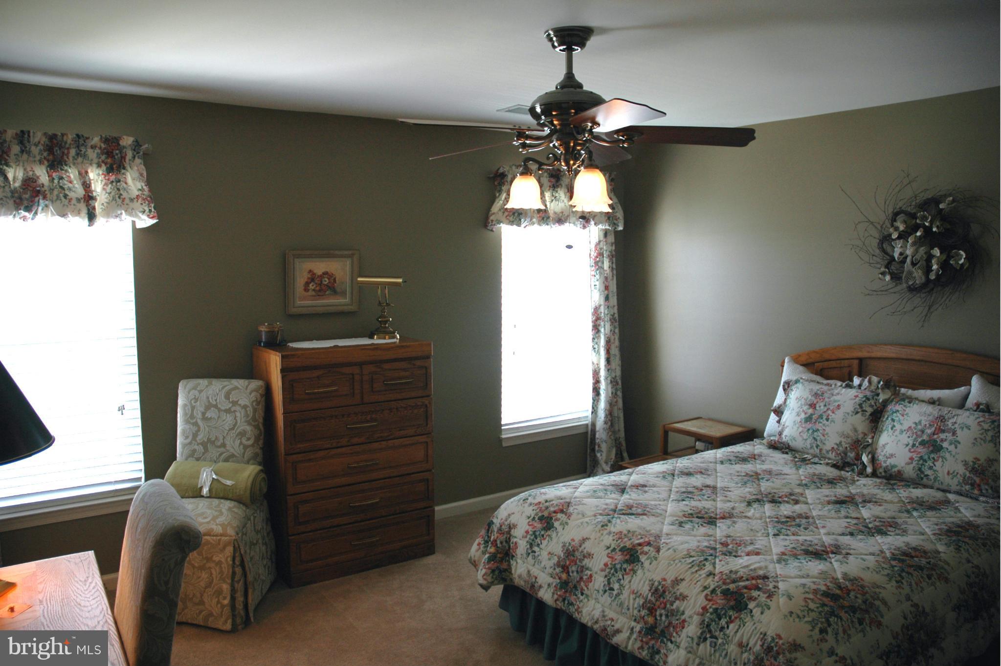 VILLAS AT THE RIDGES - Residential