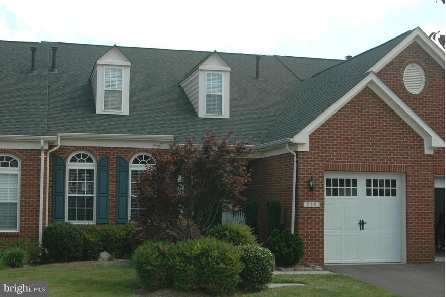 Must see!! Home is in fantastic shape. Builder upgrades include bonus morning room, granite counter tops, kitchen island, cherry cabinets, hardwood throughout kitchen and bonus room. owner upgrades include appliances, lighting fixtures, security screen door, industrial grade sump pump, front load washer and drier . Just a mile from Old Town Warrenton.