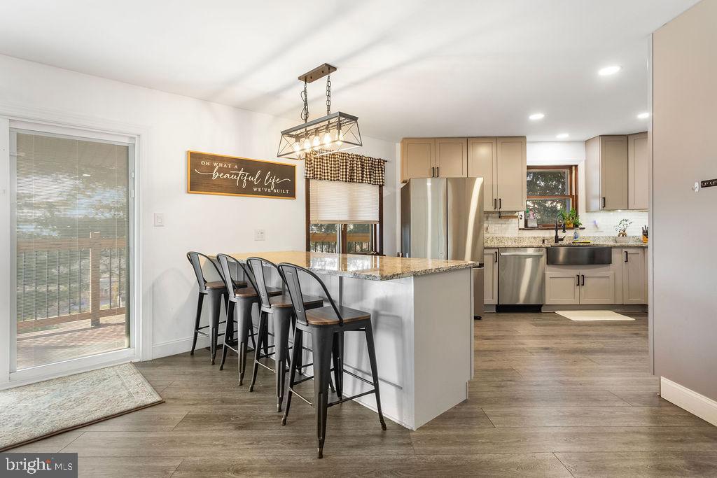 PLEASUREVILLE - Residential