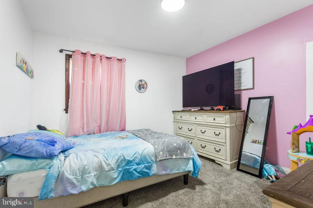 PLEASUREVILLE - Residential