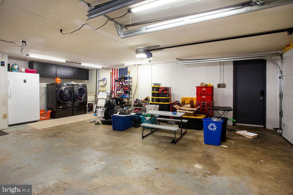 PLEASUREVILLE - Residential