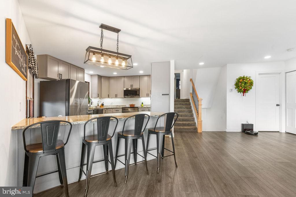 PLEASUREVILLE - Residential