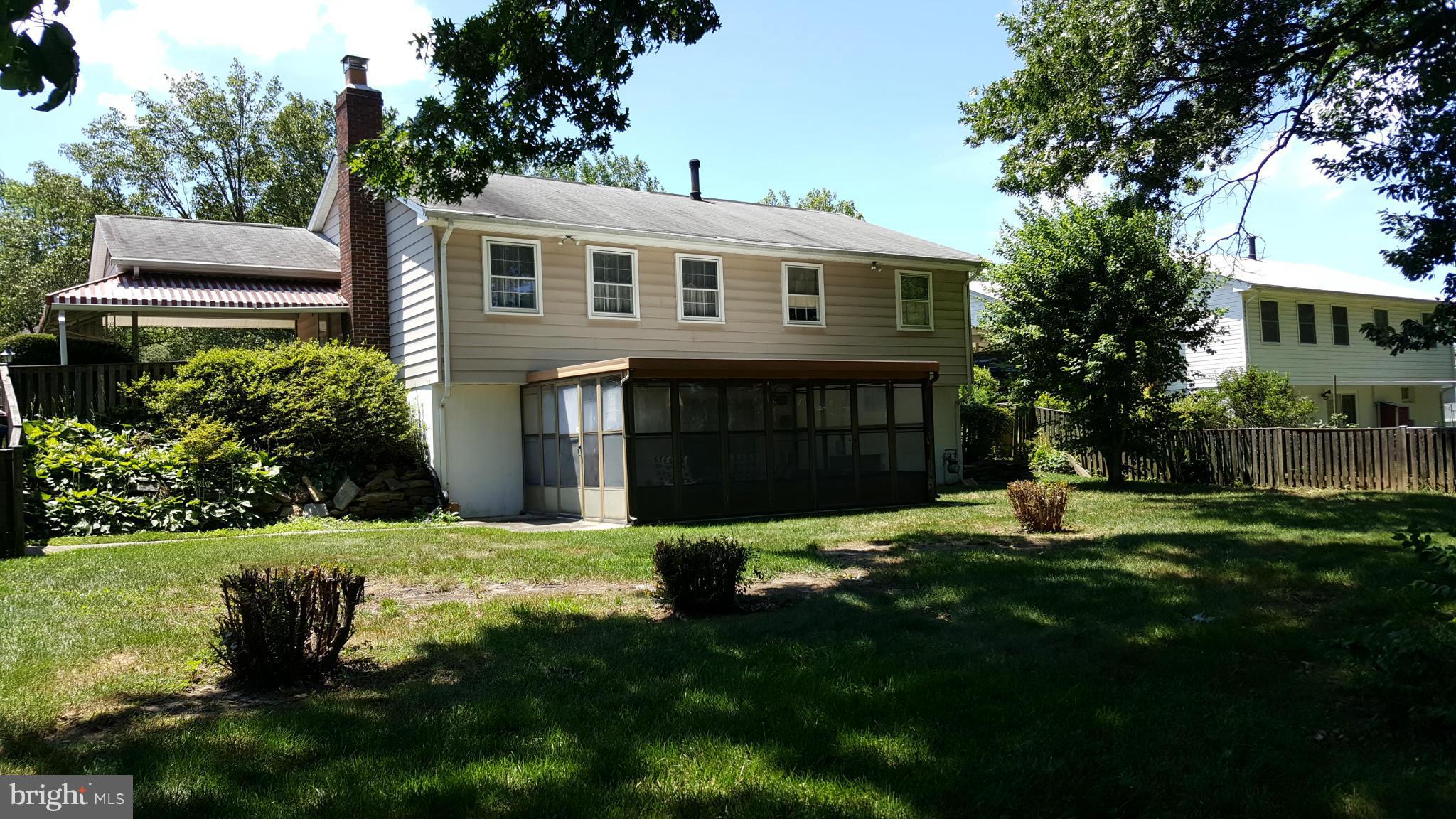 WHITE OAK MANOR - Residential