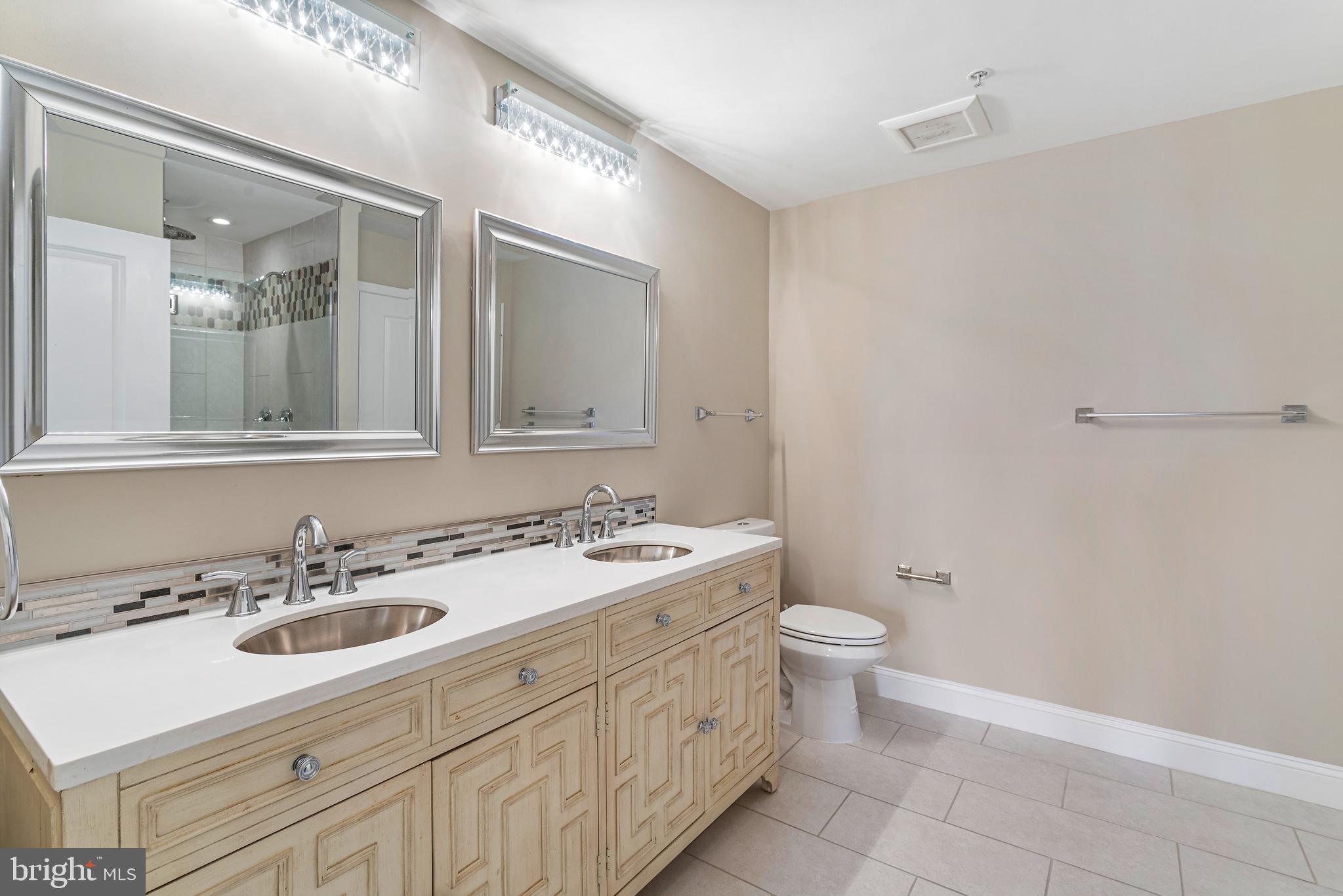 NATIONAL HARBOR - Residential Lease