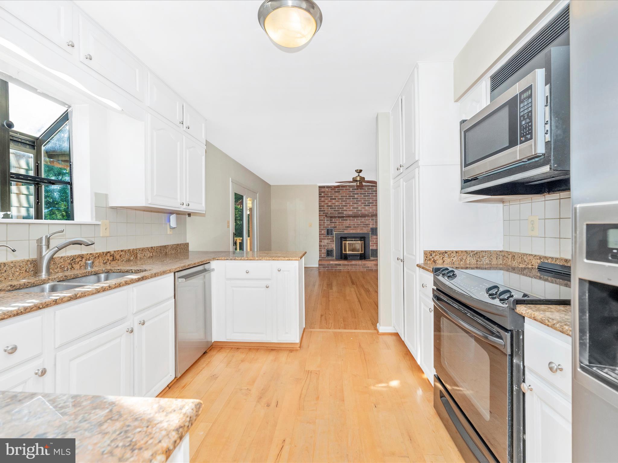 VALLEY HILL FARMS - Residential