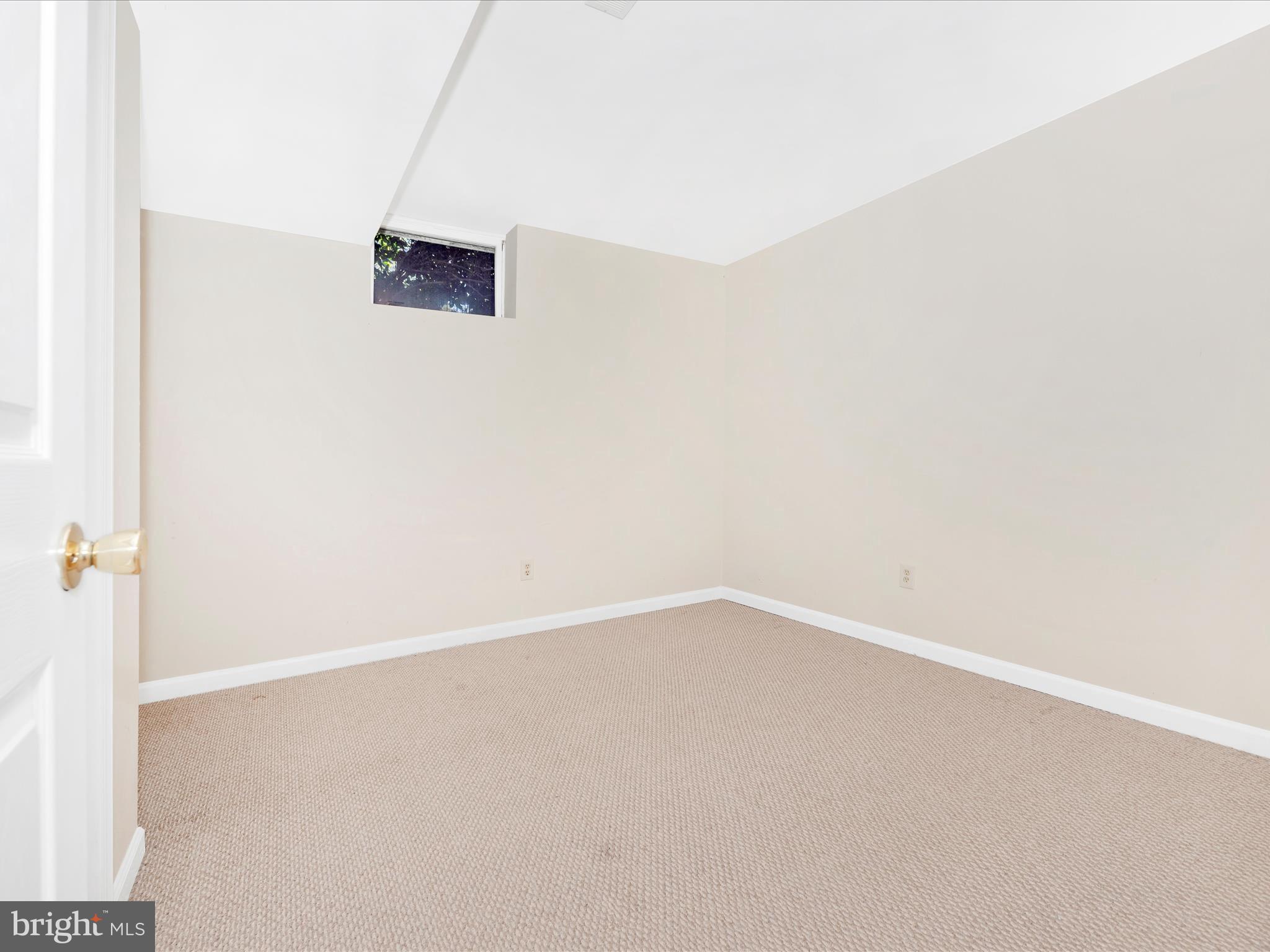 VALLEY HILL FARMS - Residential