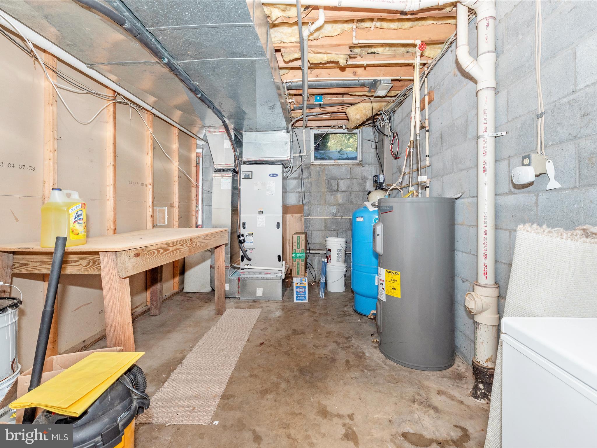 VALLEY HILL FARMS - Residential