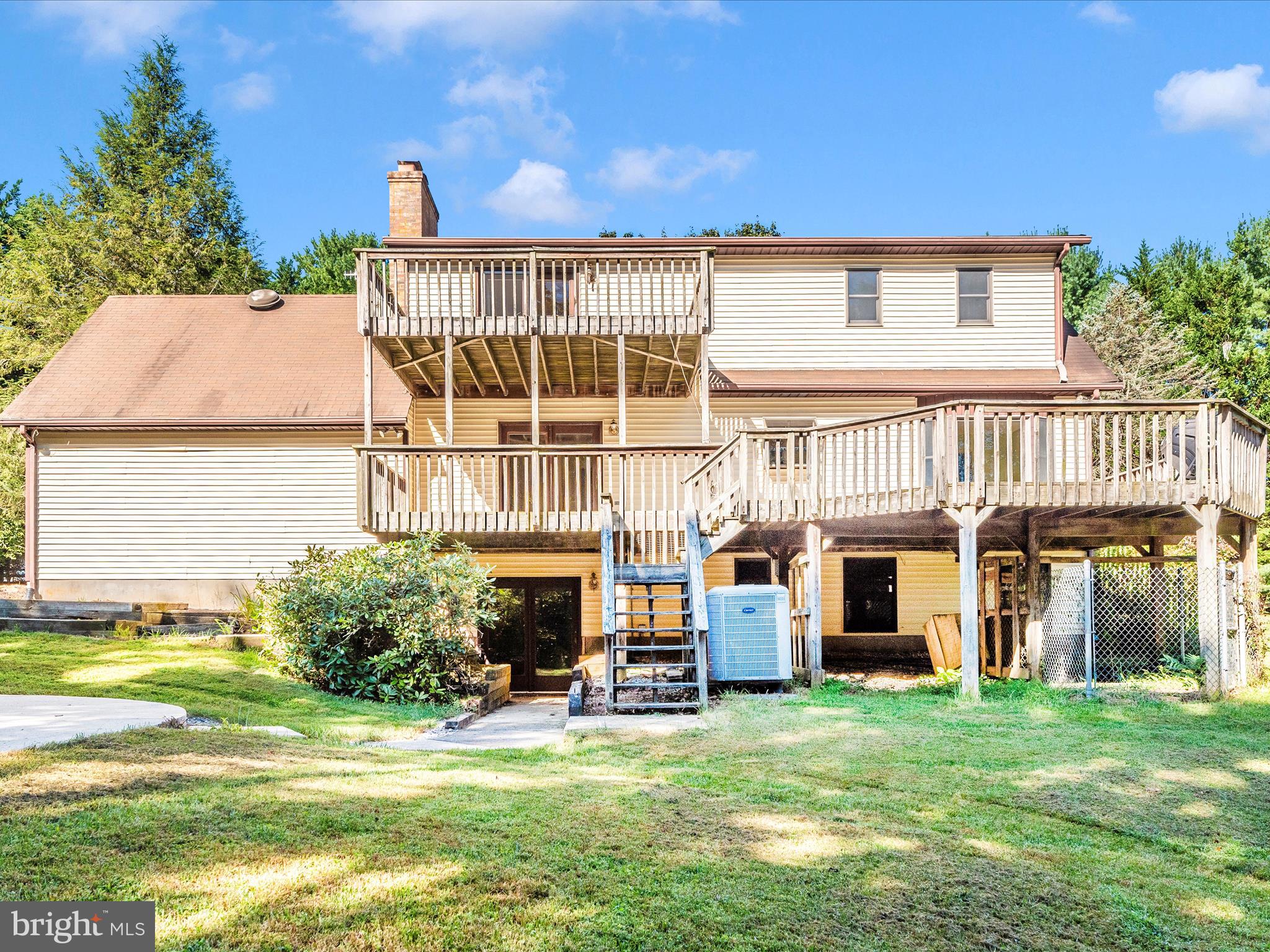 VALLEY HILL FARMS - Residential