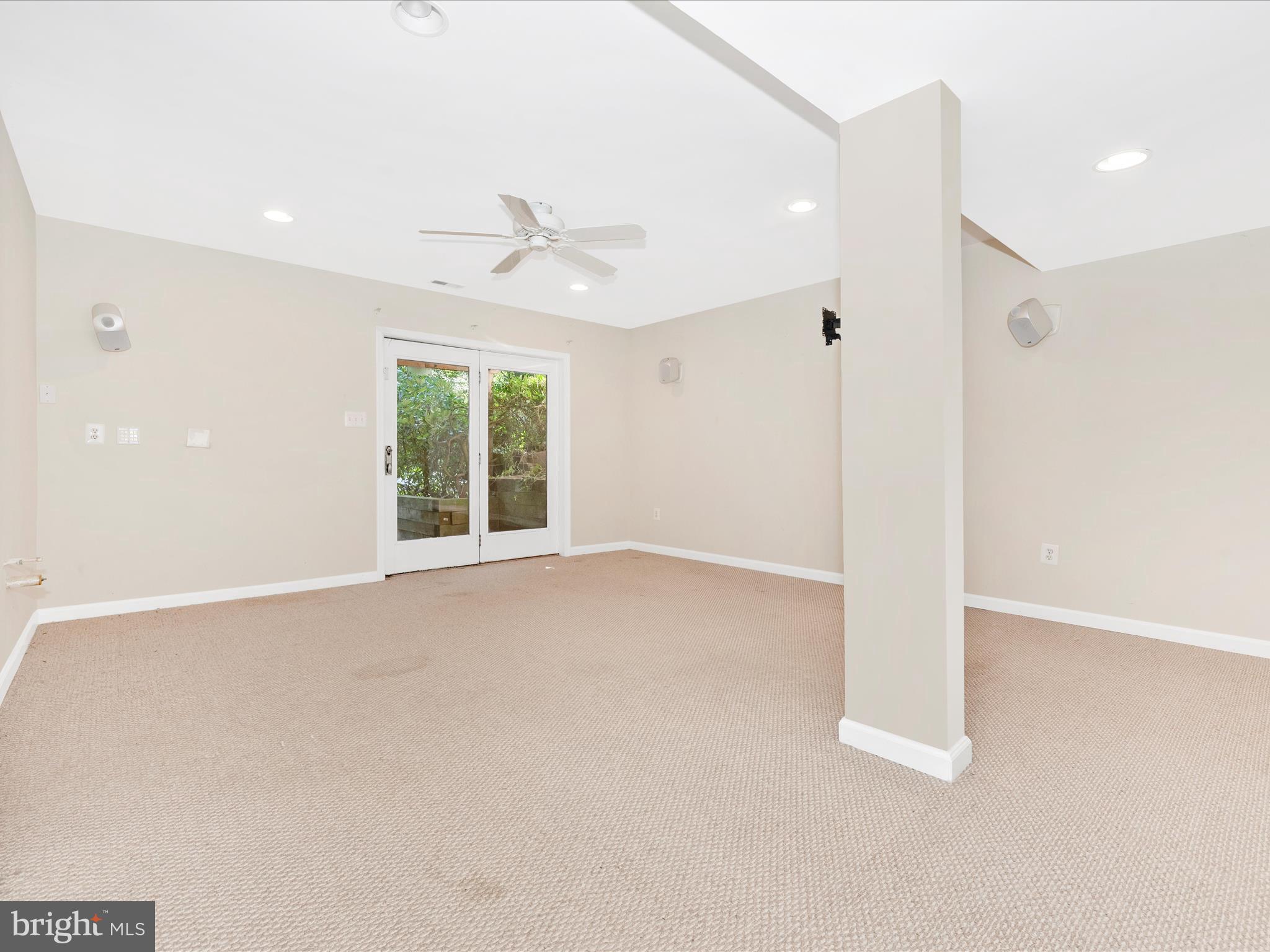 VALLEY HILL FARMS - Residential