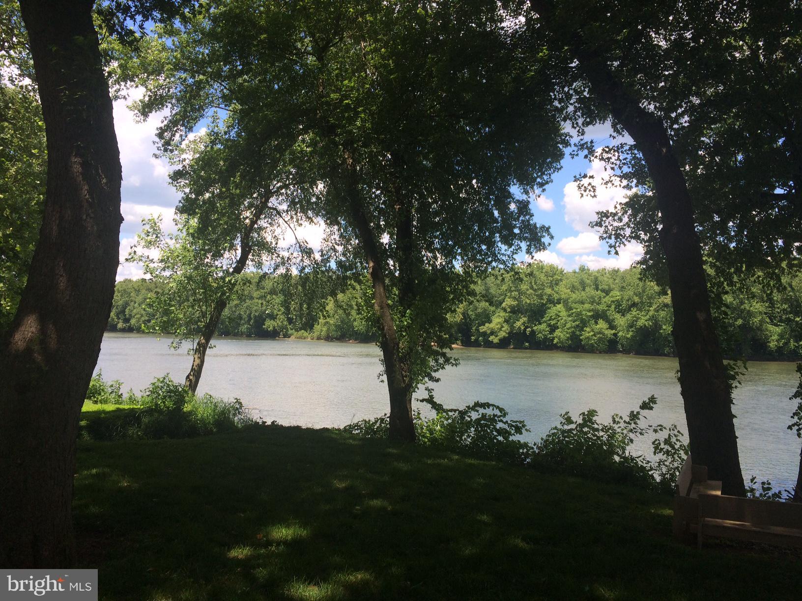 SHEPHERDSTOWN - Residential