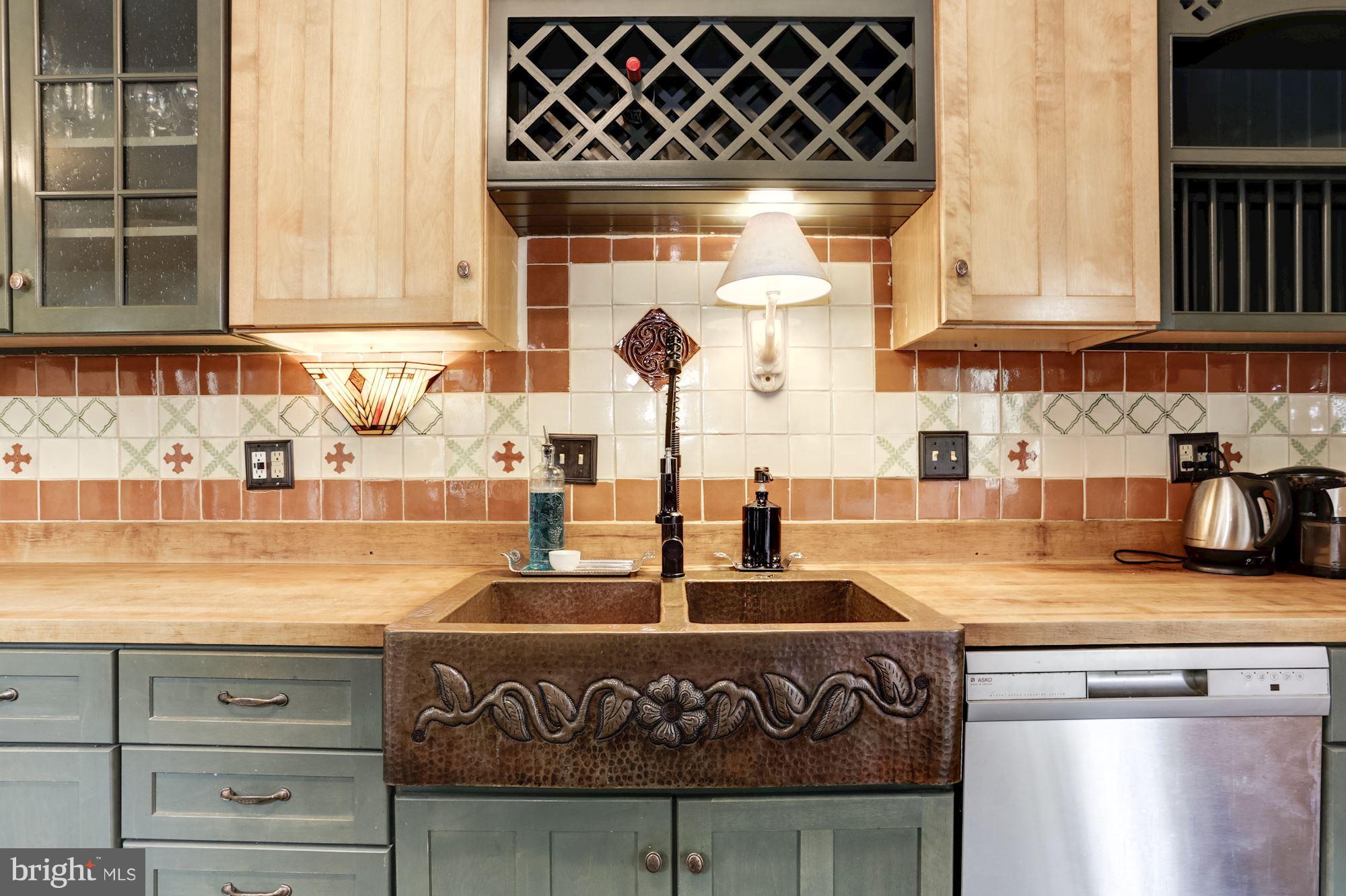 SHEPHERDSTOWN - Residential