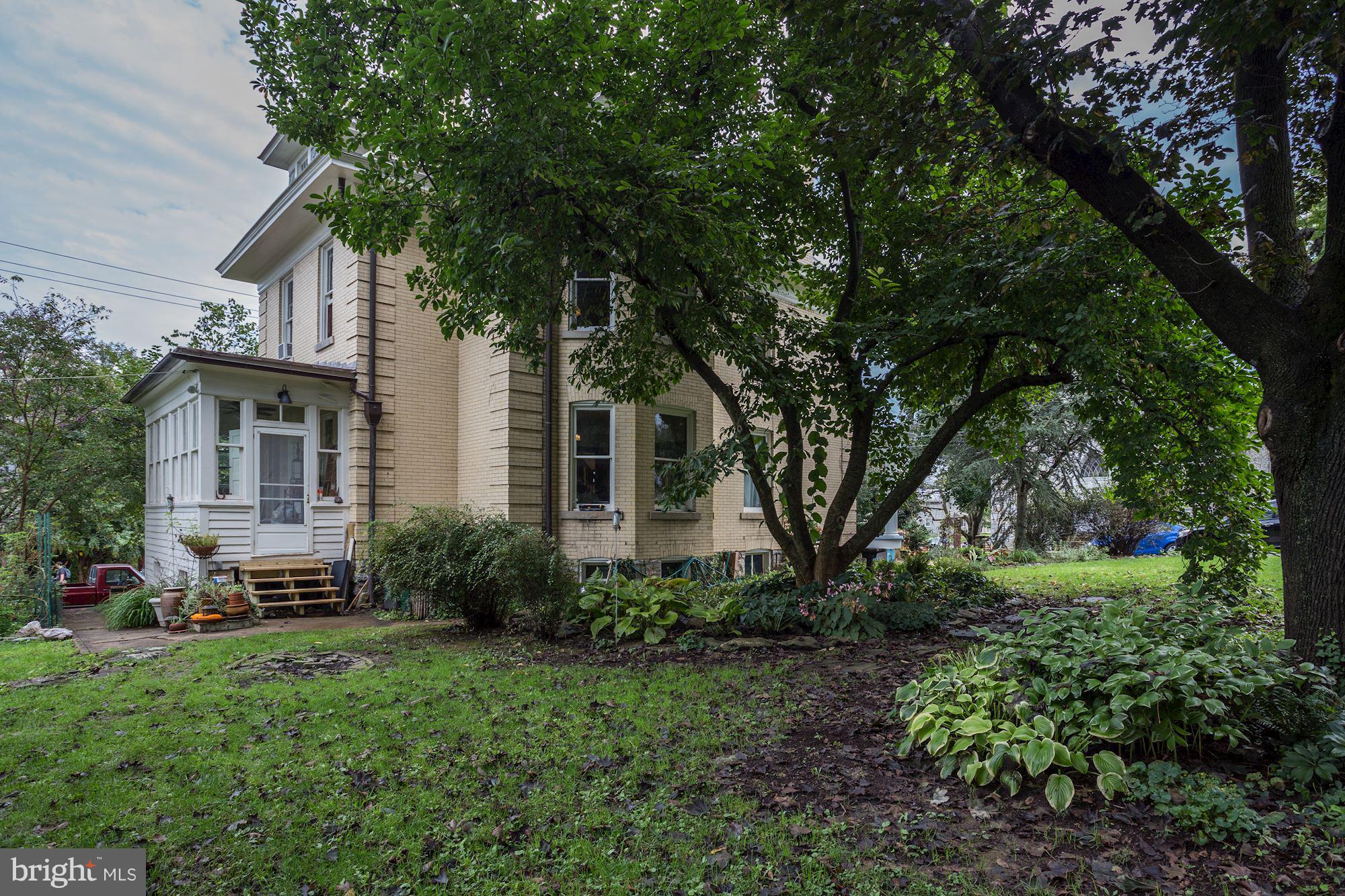 SHEPHERDSTOWN - Residential