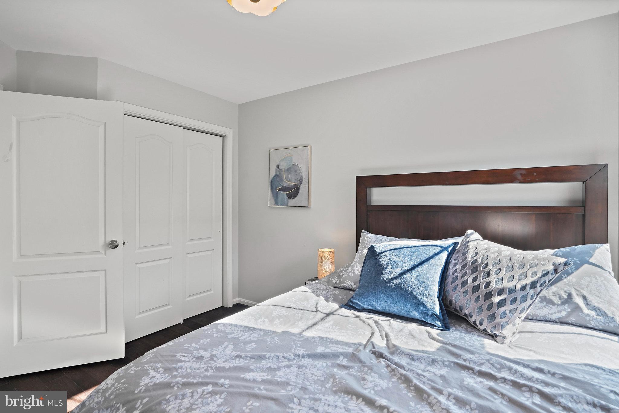 THE CRESCENT AT CHERRY LANE - Residential