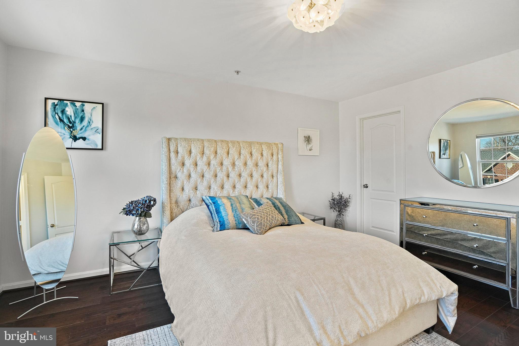 THE CRESCENT AT CHERRY LANE - Residential